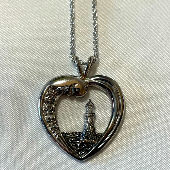 Beacon of Hope Pendant - Picture 4 of 9